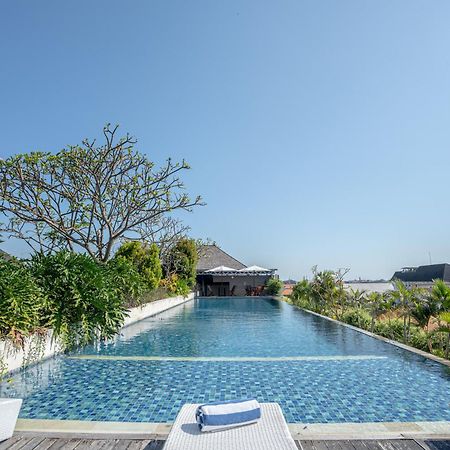 Ramada By Wyndham Bali Sunset Road Kuta Hotel Семиняк Екстериор снимка