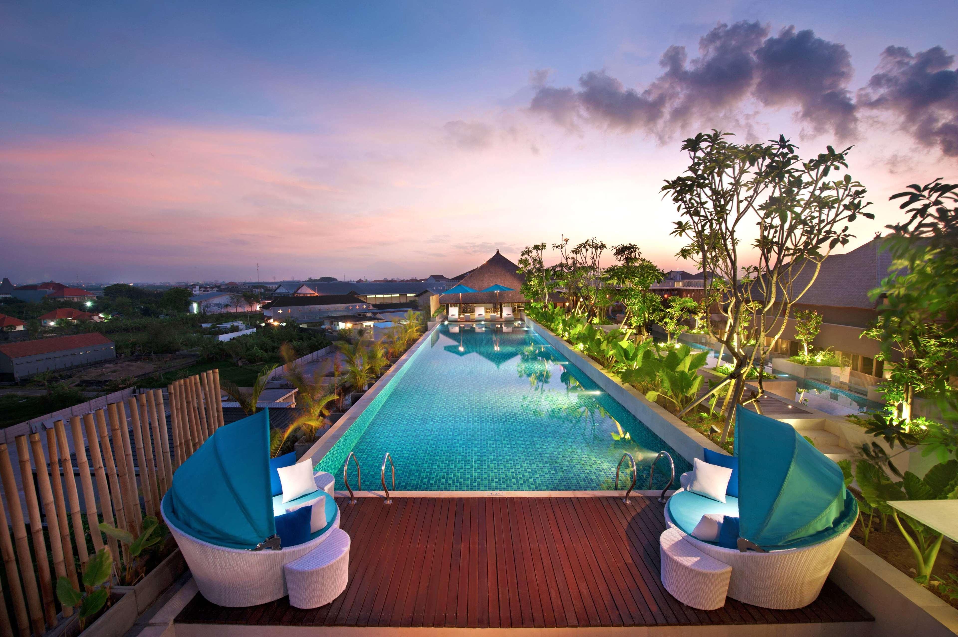 Ramada By Wyndham Bali Sunset Road Kuta Hotel Семиняк Екстериор снимка