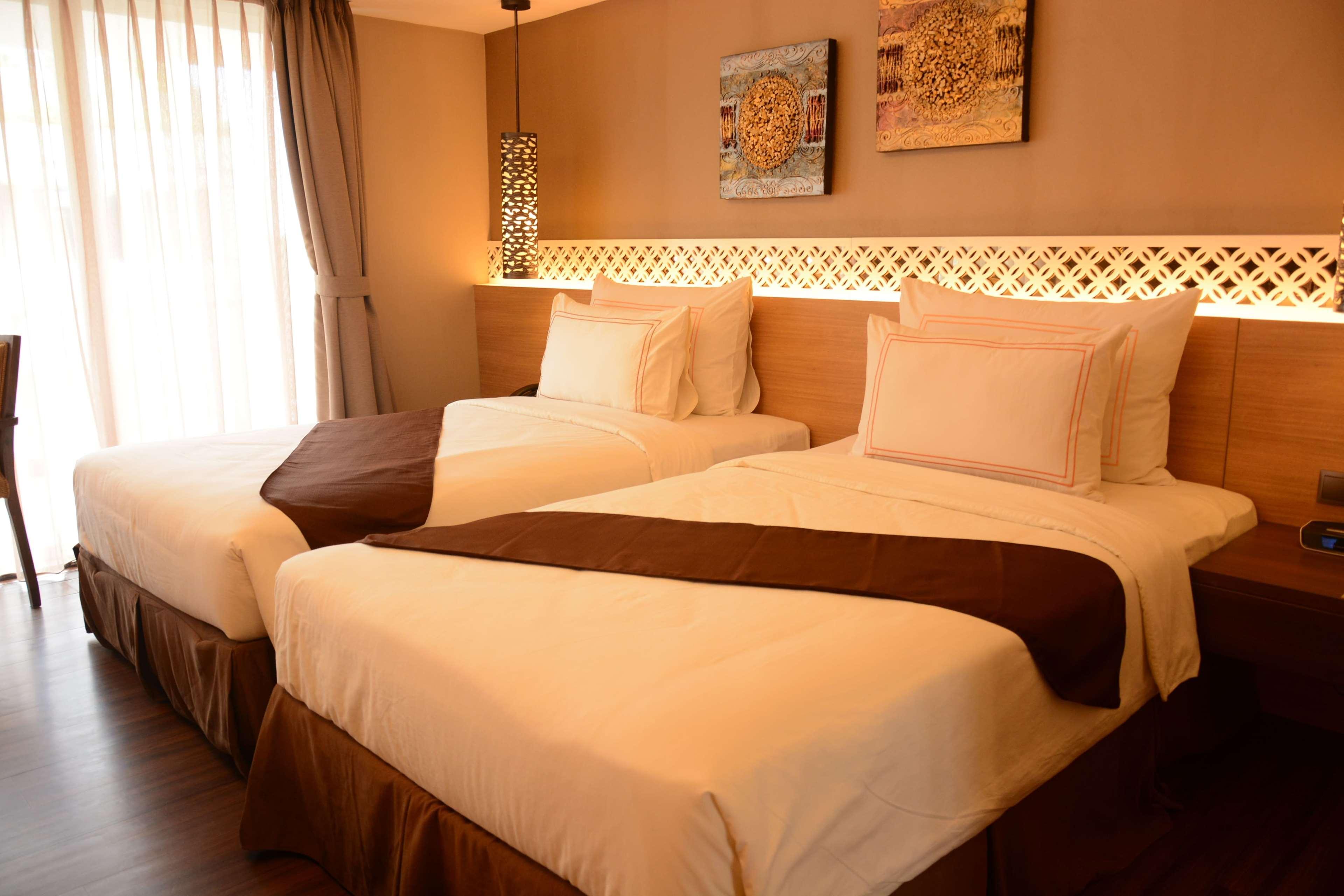 Ramada By Wyndham Bali Sunset Road Kuta Hotel Семиняк Екстериор снимка