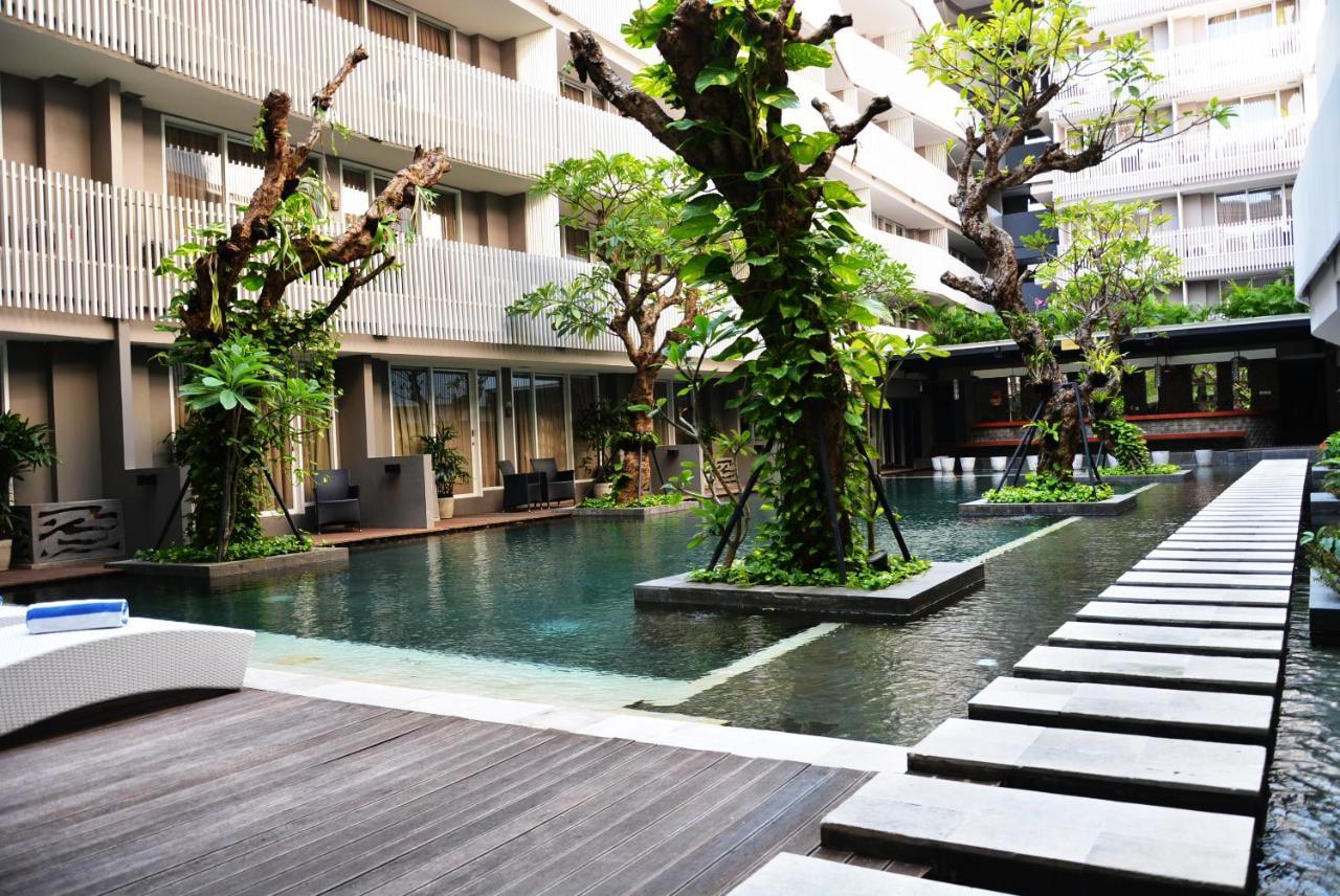 Ramada By Wyndham Bali Sunset Road Kuta Hotel Семиняк Екстериор снимка