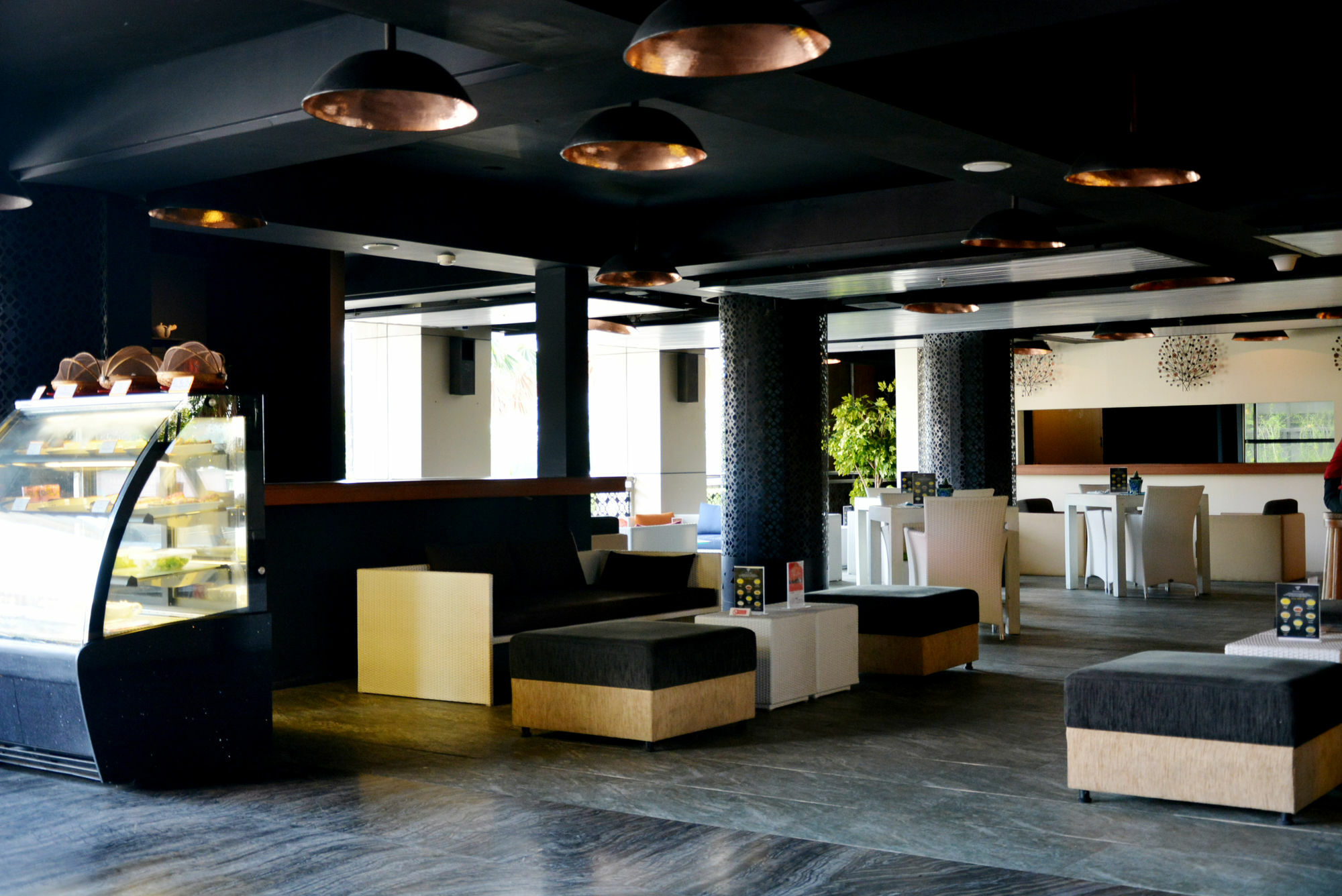 Ramada By Wyndham Bali Sunset Road Kuta Hotel Семиняк Екстериор снимка