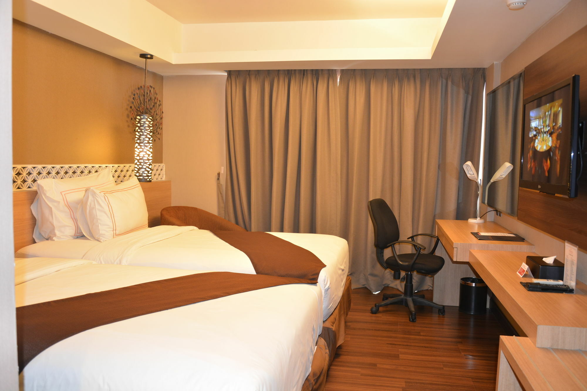 Ramada By Wyndham Bali Sunset Road Kuta Hotel Семиняк Екстериор снимка